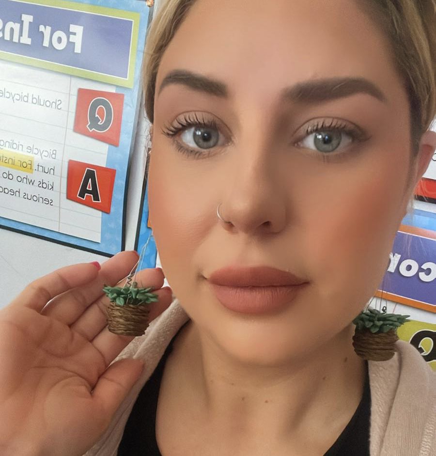 Plant basket earring