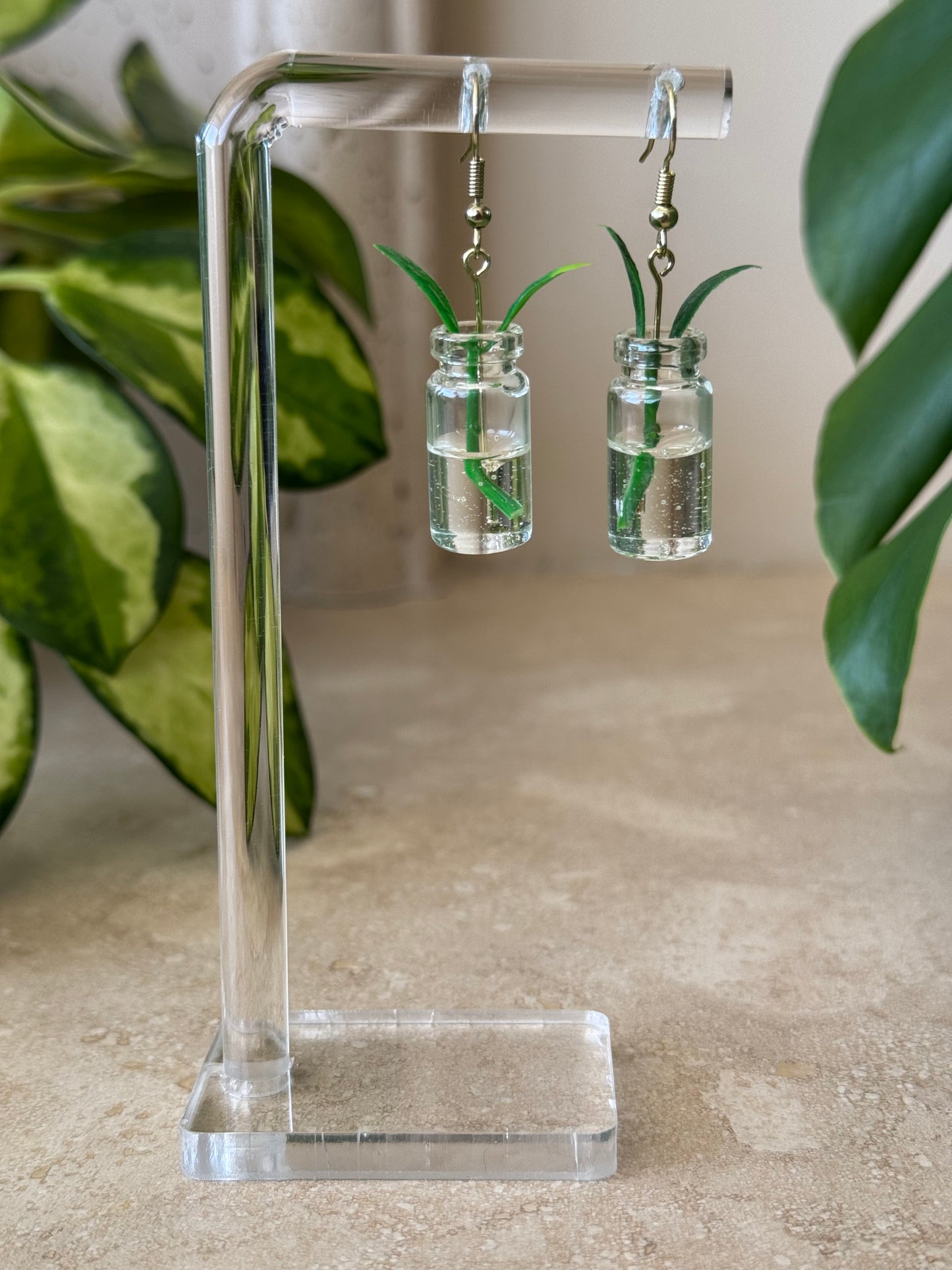 propagation earring - gold metal