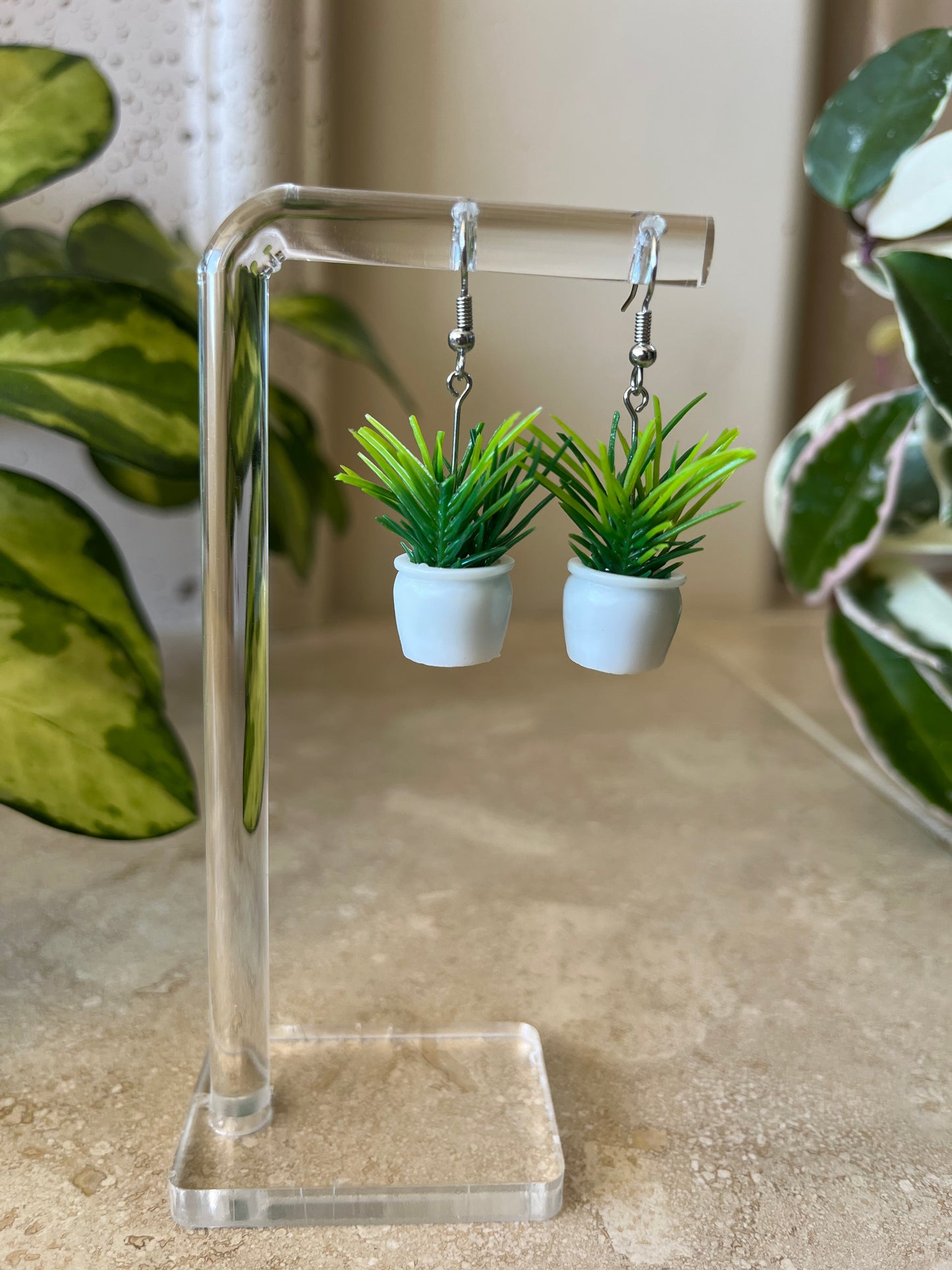vase earring