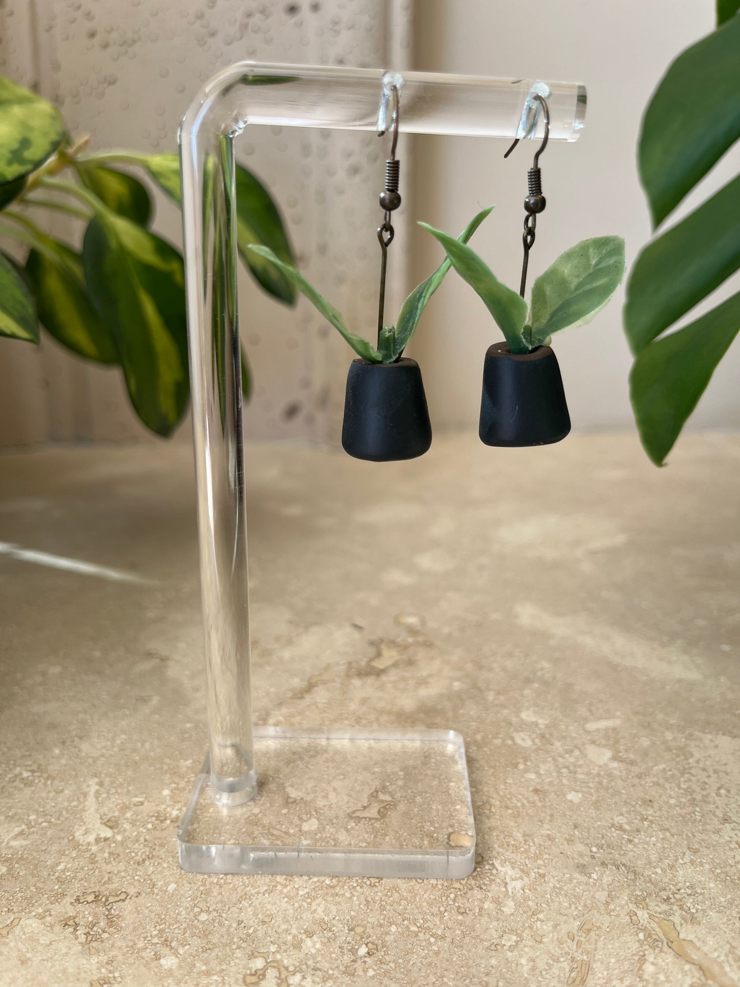 black pot
