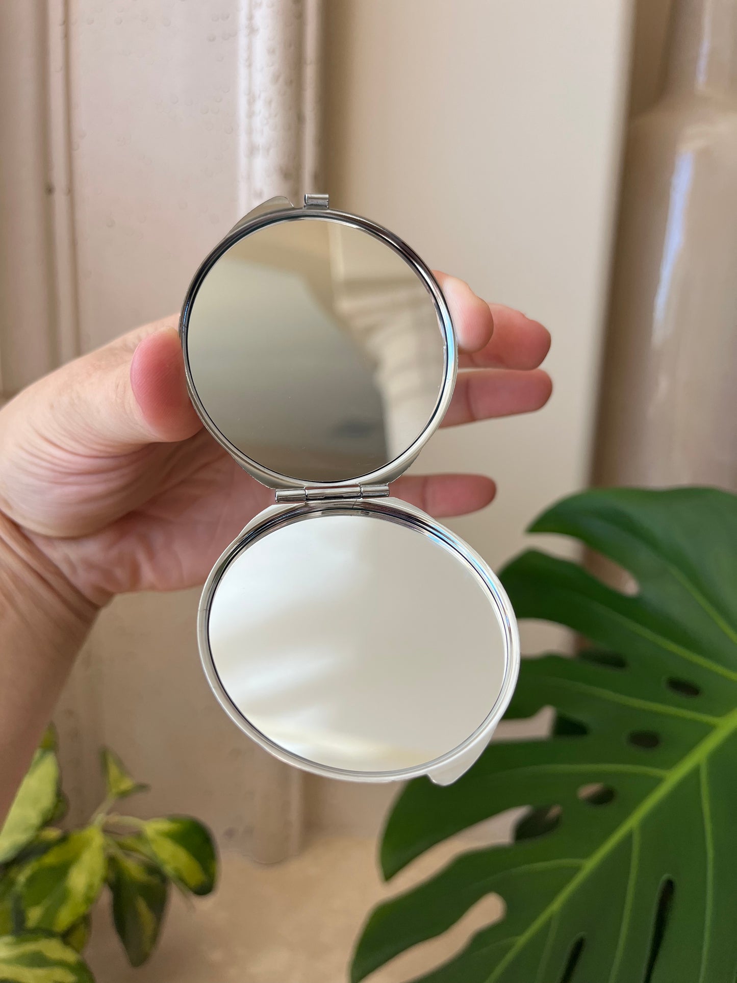 mini garden compact mirror