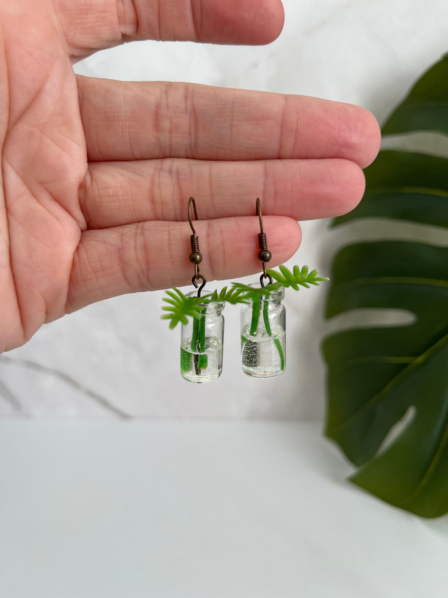 propagation earring - bronze metal