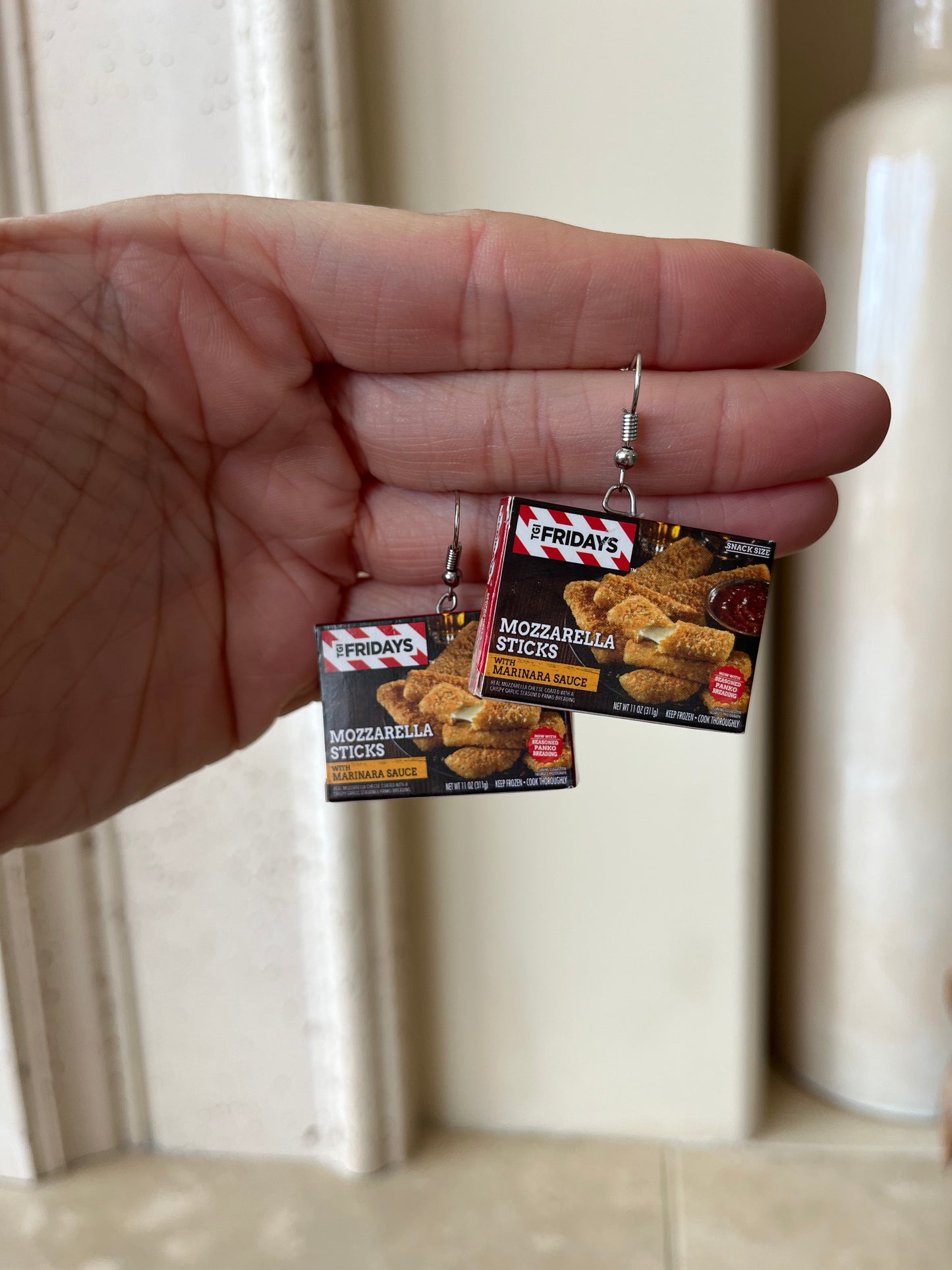 TGI FRIDAYS mozzarella sticks