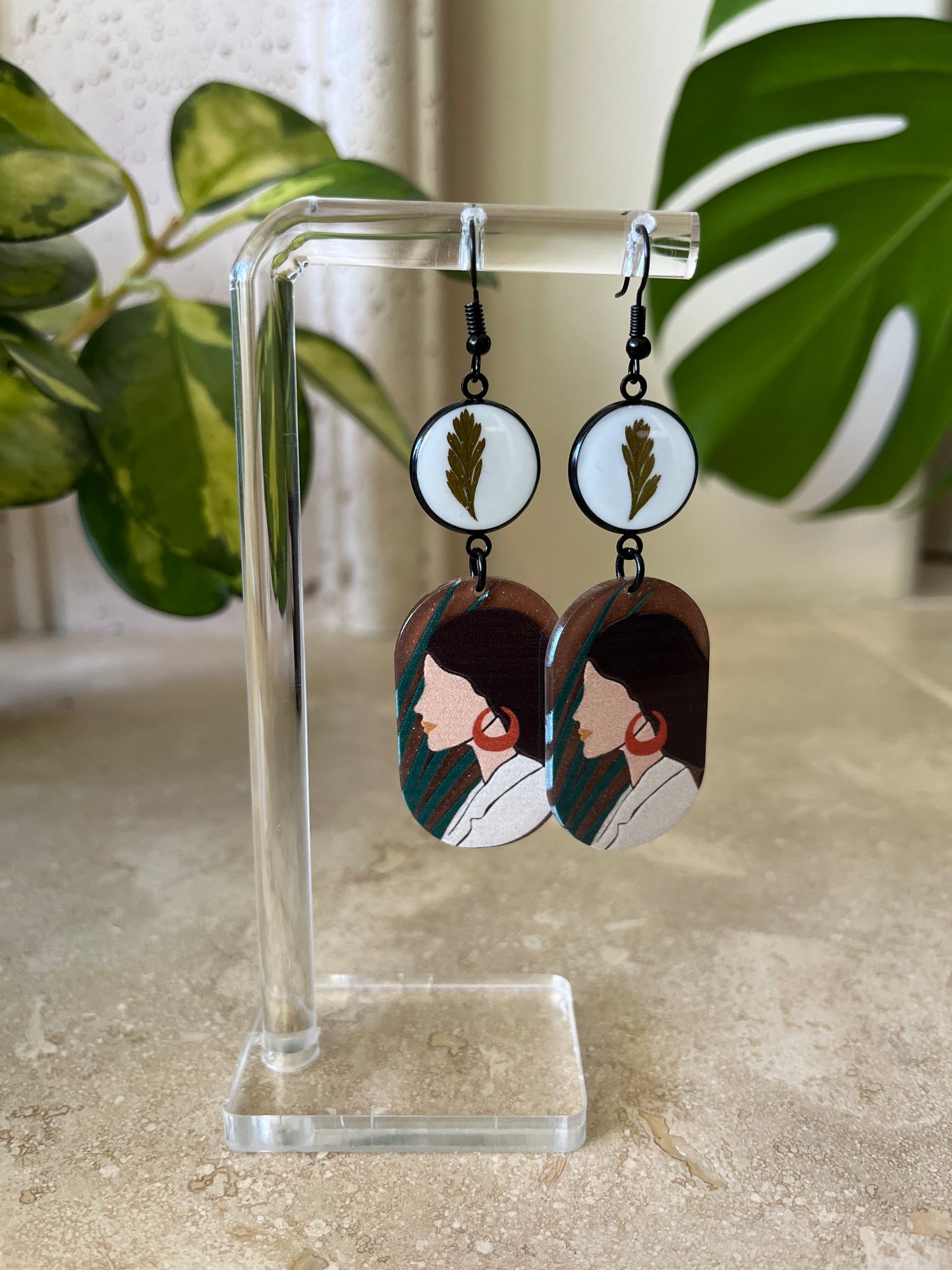 Woman with red hoops