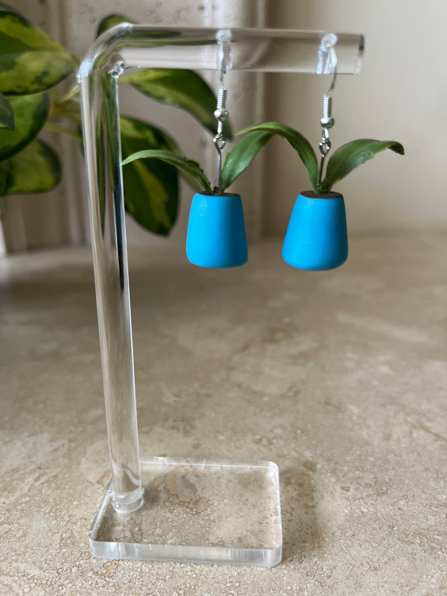 blue pot