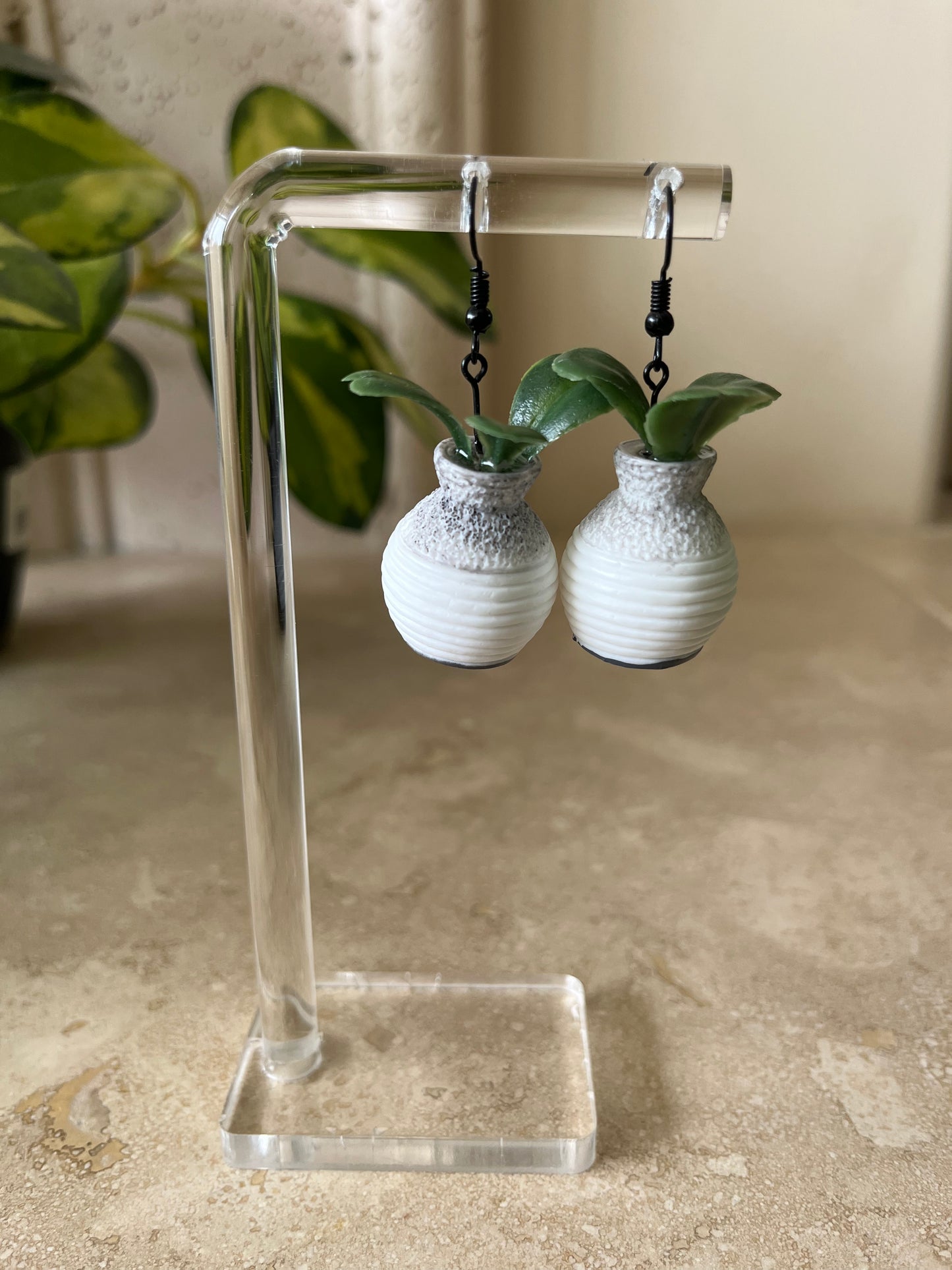 vase earring