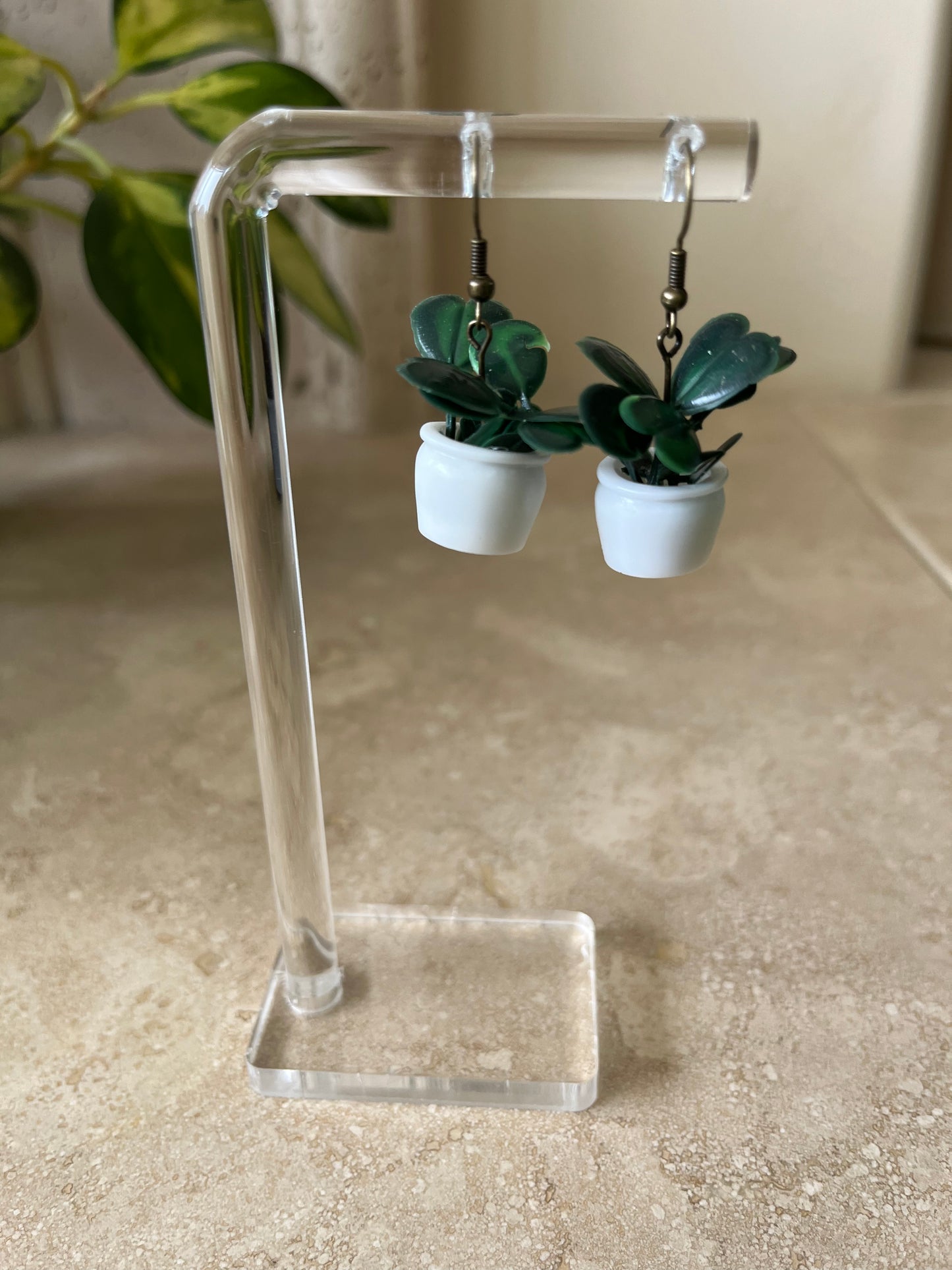 vase earring