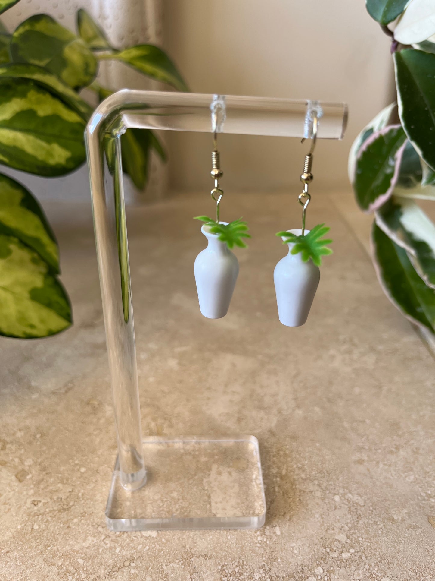 vase earring
