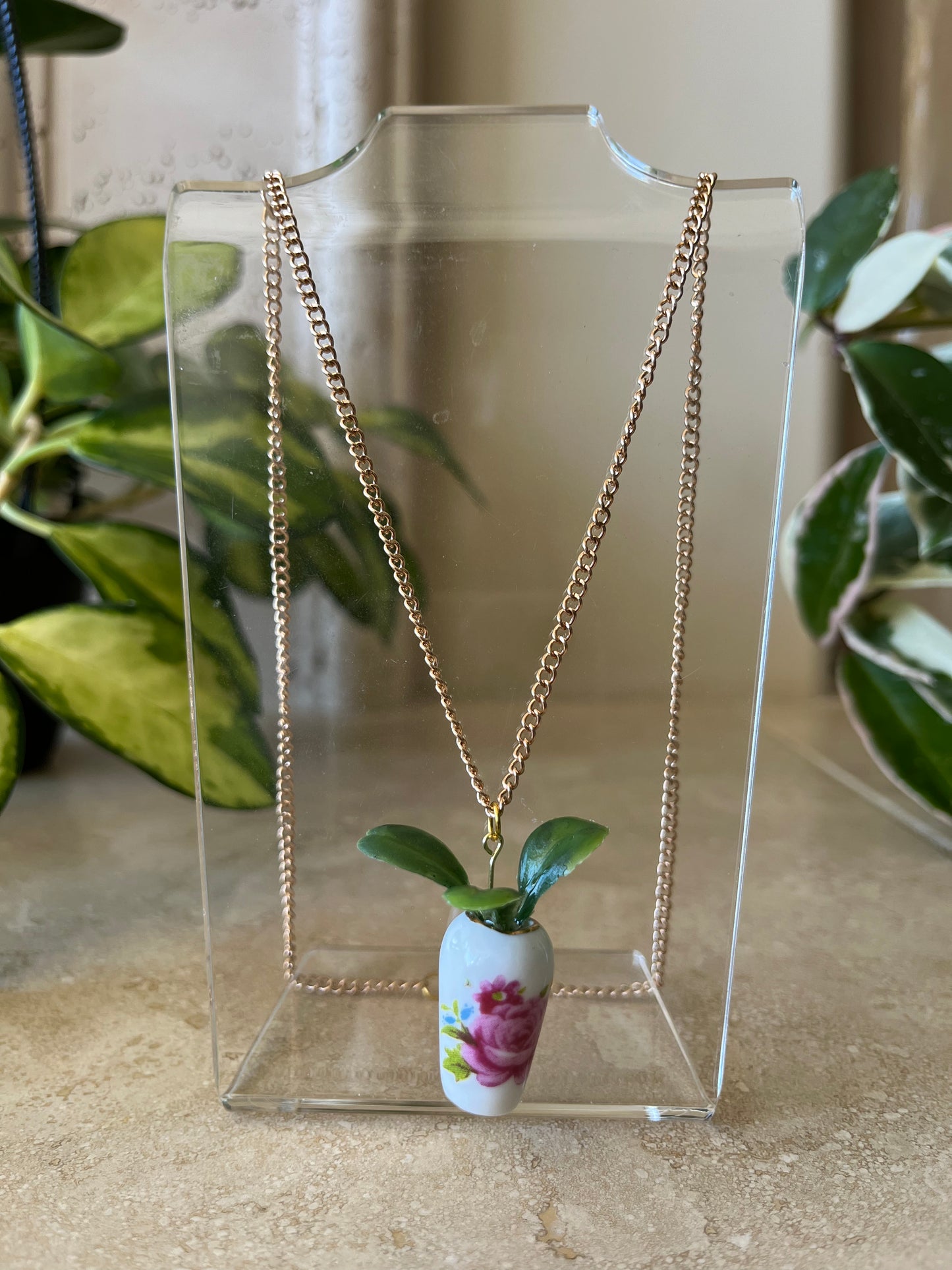 vase necklace
