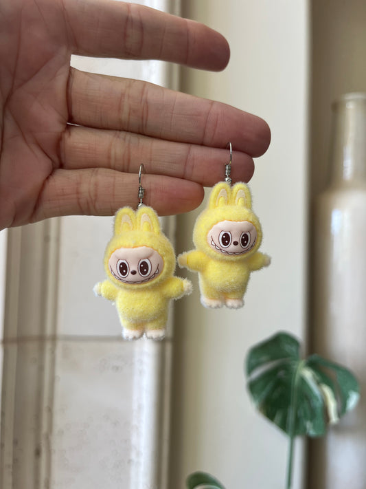 yellow standing - silver metal