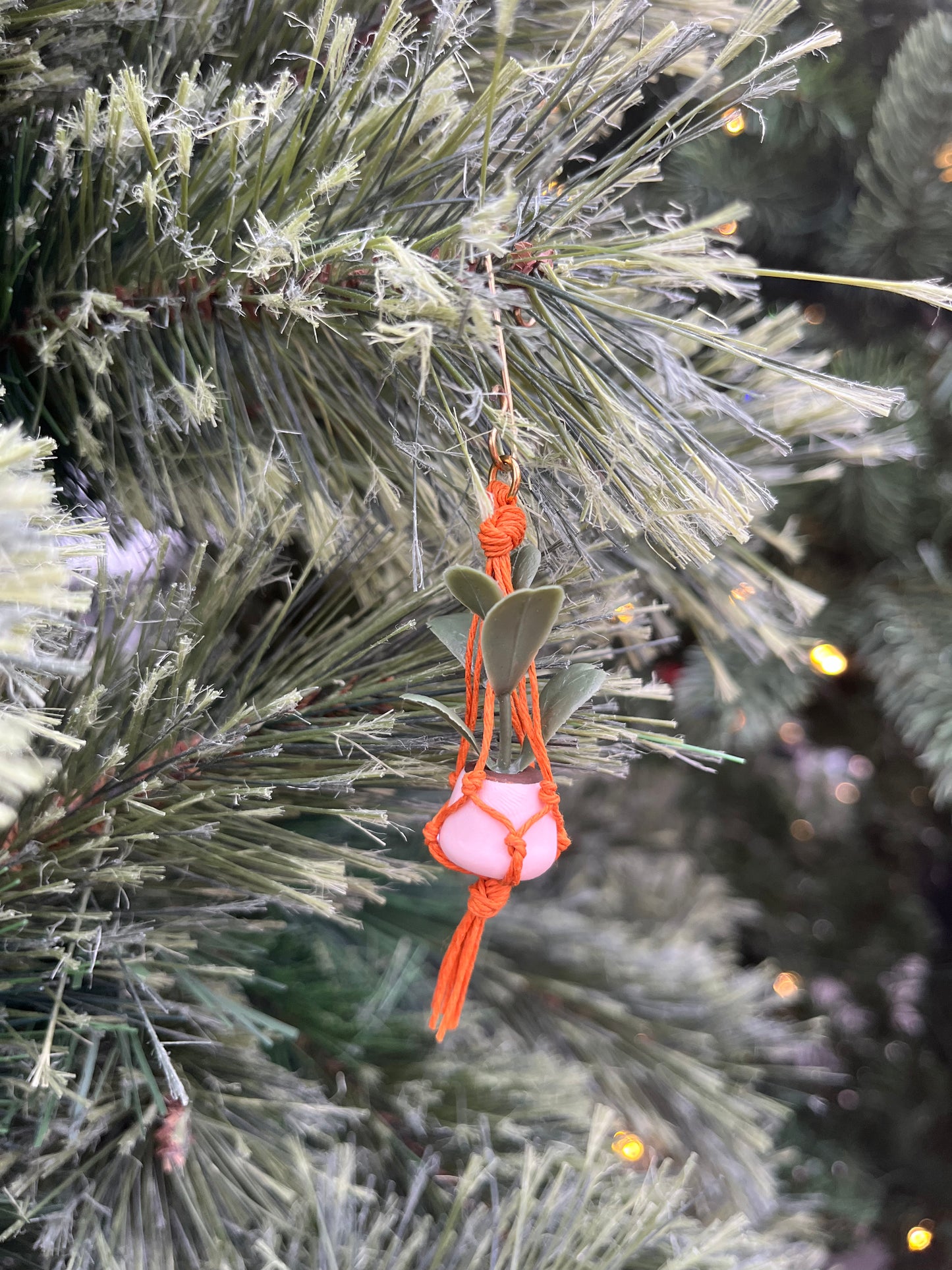 orange string - cream pot