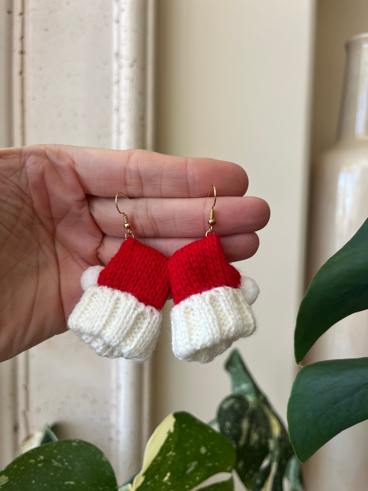 knitted santa hat