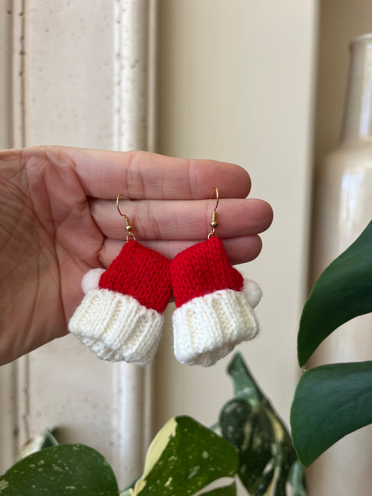 knitted santa hat