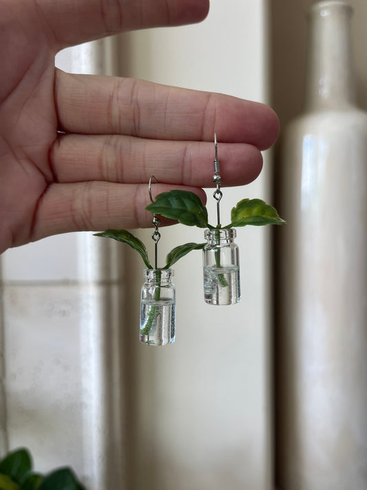 propagation earring - silver metal