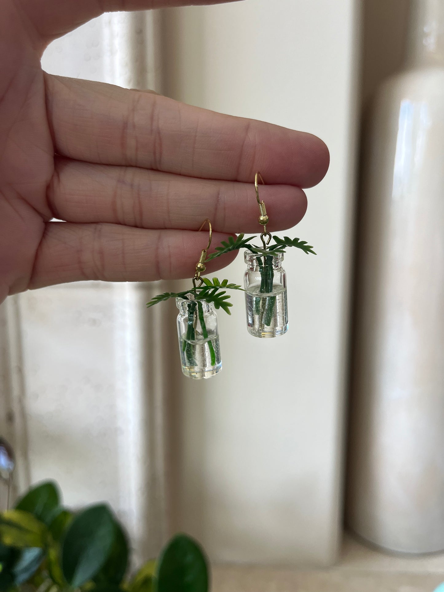 propagation earring - gold metal