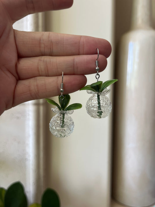 vase earring