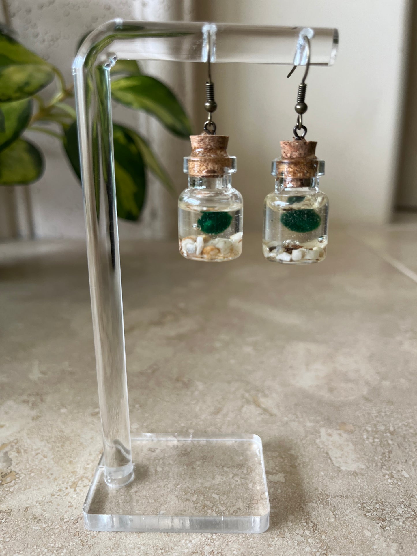 moss ball earring - beige rocks - bronze metal