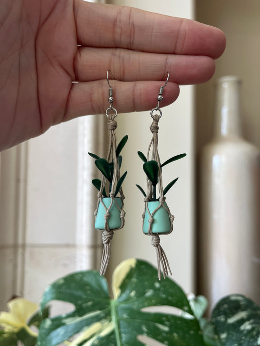 tan string - mint pot
