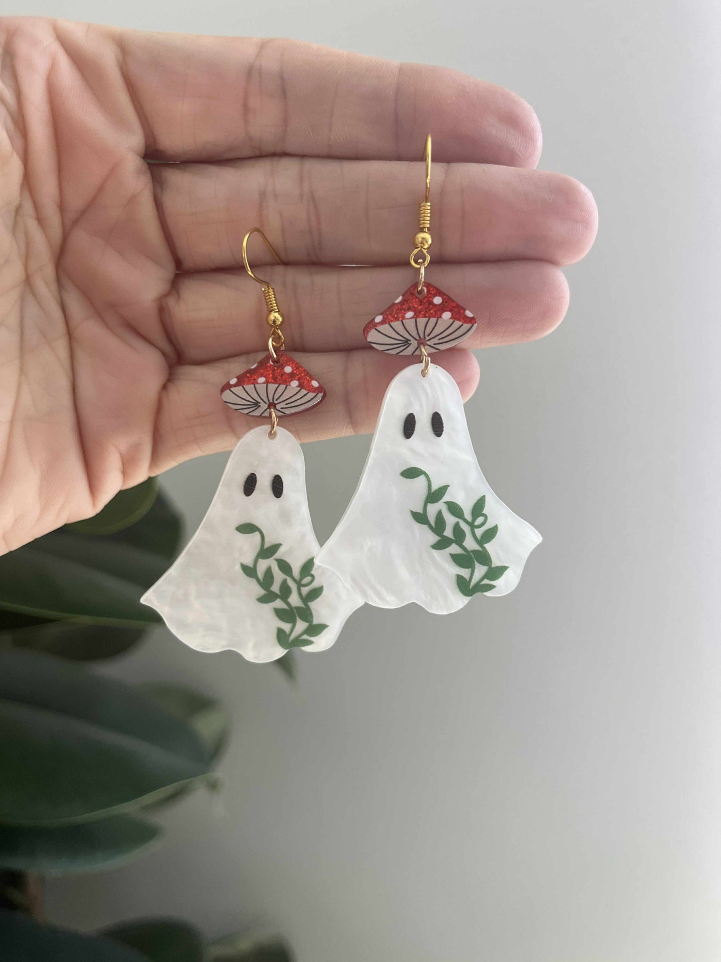 mushroom plant ghost