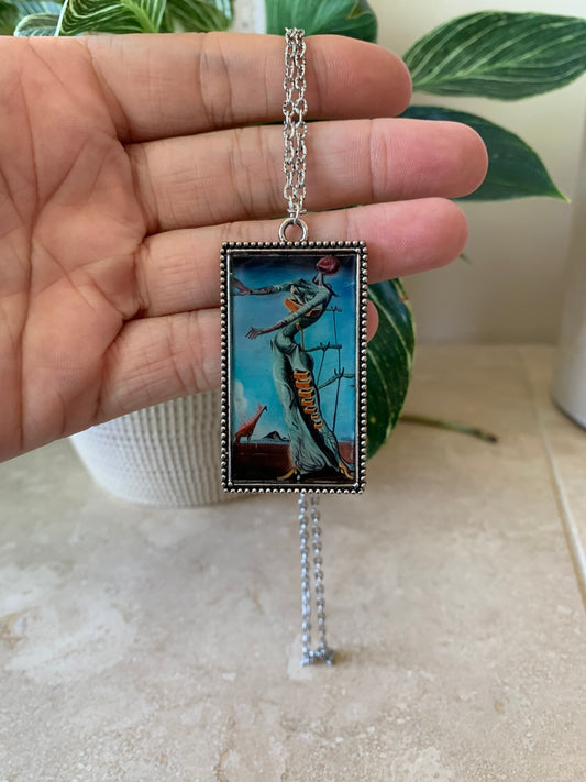 Dali necklace